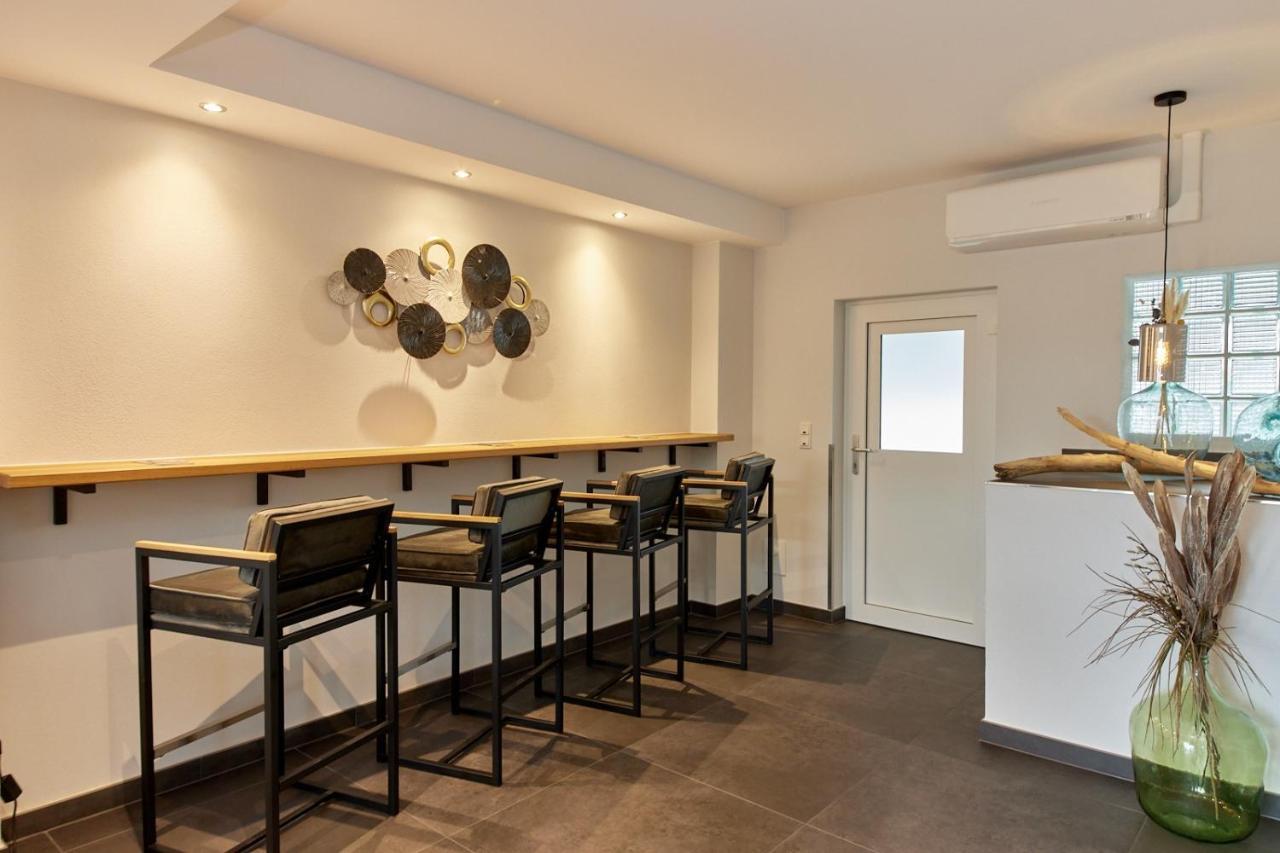 Moselhotel Weinhaus Simon 'Sauna'Restaurant'Eladesaeule Wintrich Esterno foto