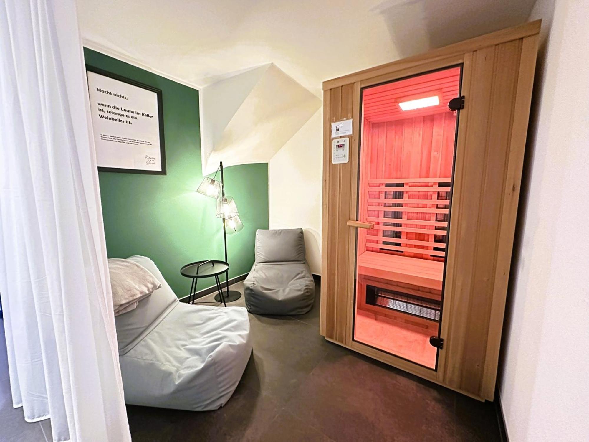 Moselhotel Weinhaus Simon 'Sauna'Restaurant'Eladesaeule Wintrich Esterno foto